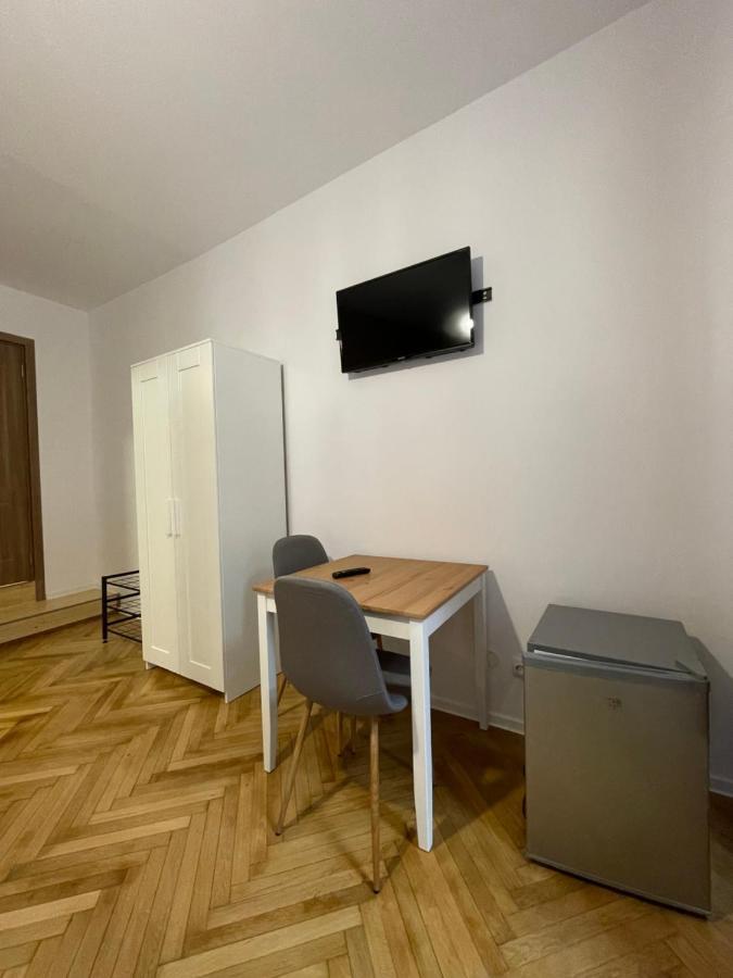Schei Central Studios In The Heart Of בראשוב מראה חיצוני תמונה