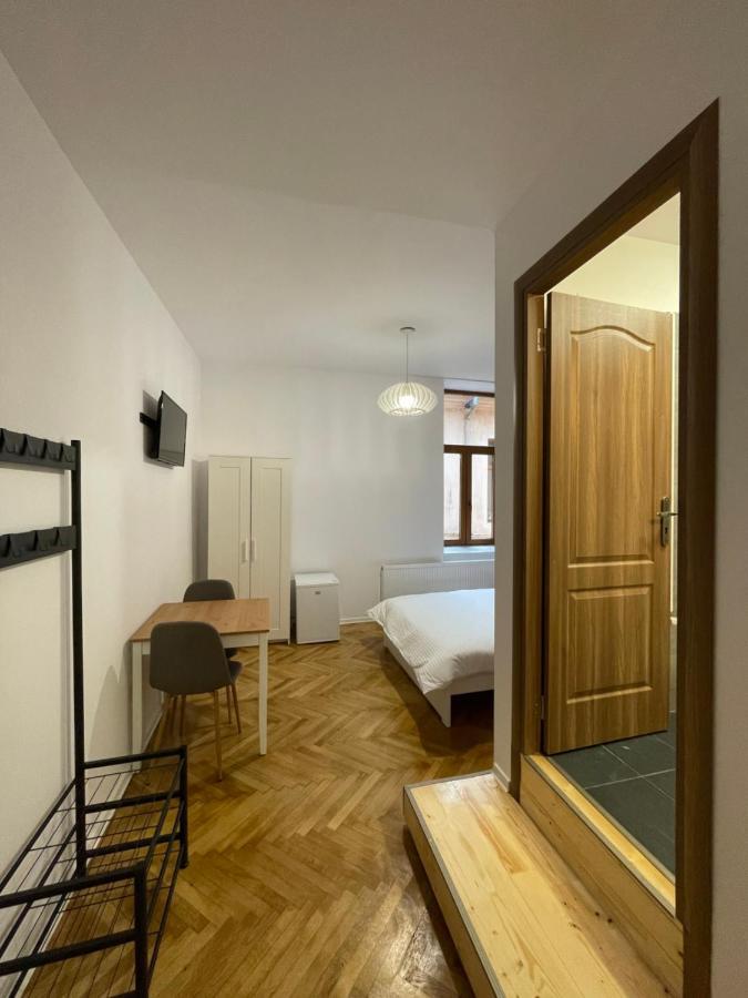 Schei Central Studios In The Heart Of בראשוב מראה חיצוני תמונה